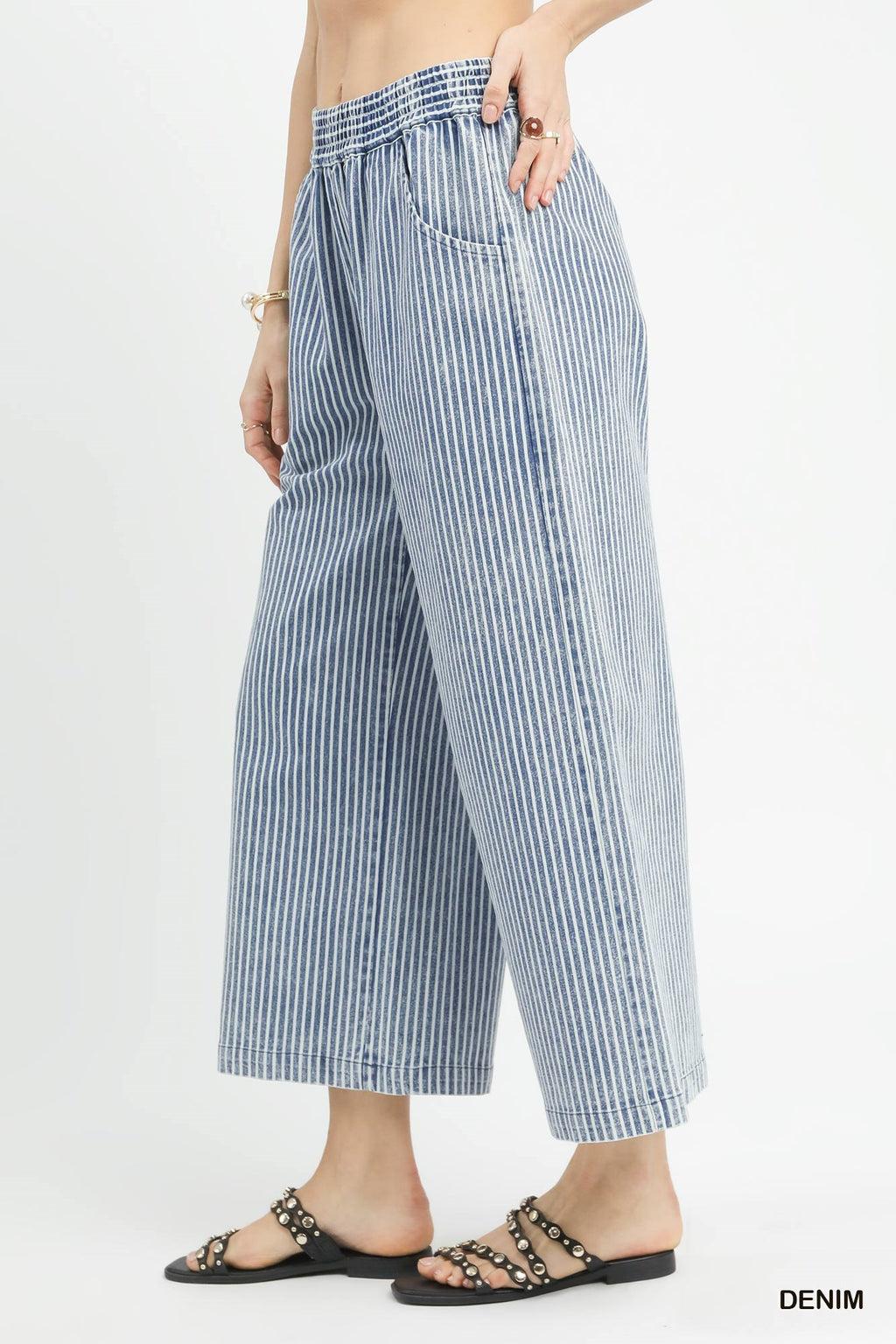 Stone Wash Stripe Wide-Leg Cropped Pants