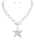 Textured Star Necklace Set