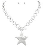 Textured Star Necklace Set
