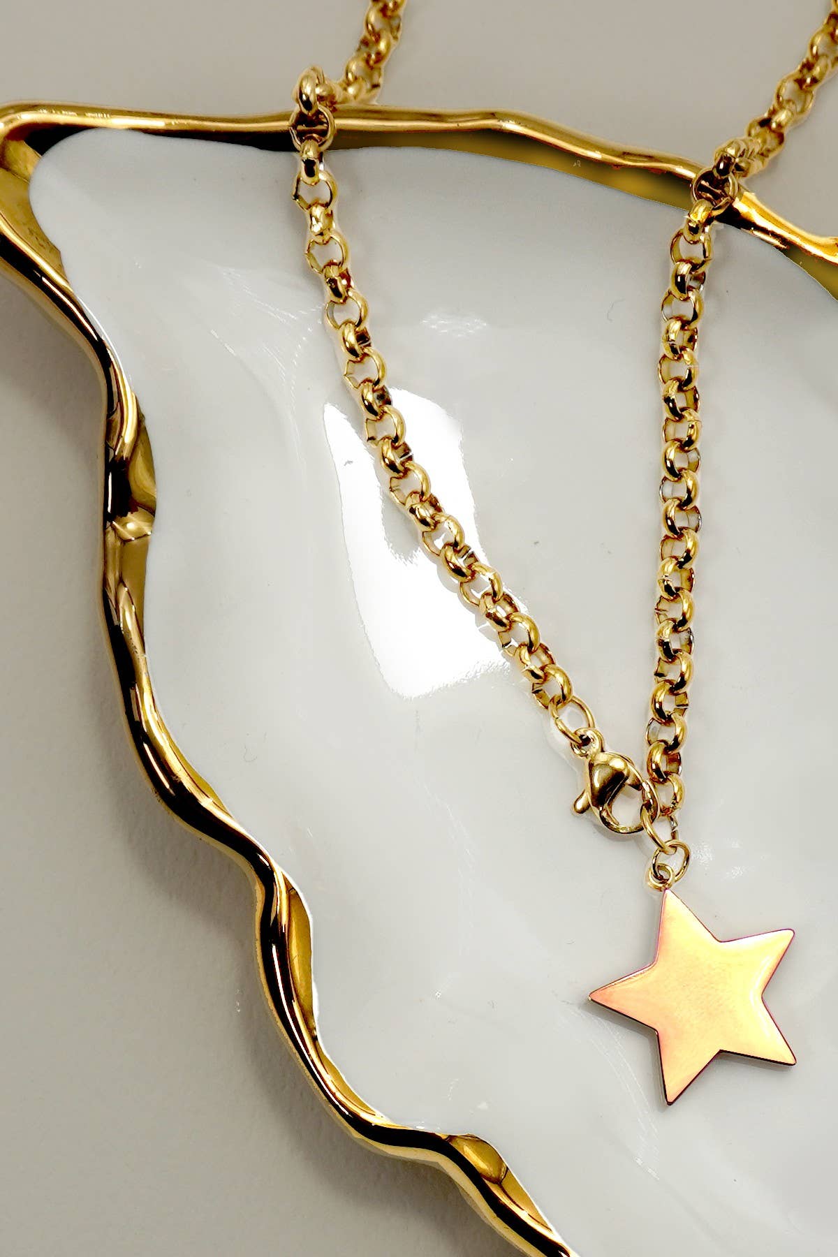 18K STAINLESS STAR NECKLACE